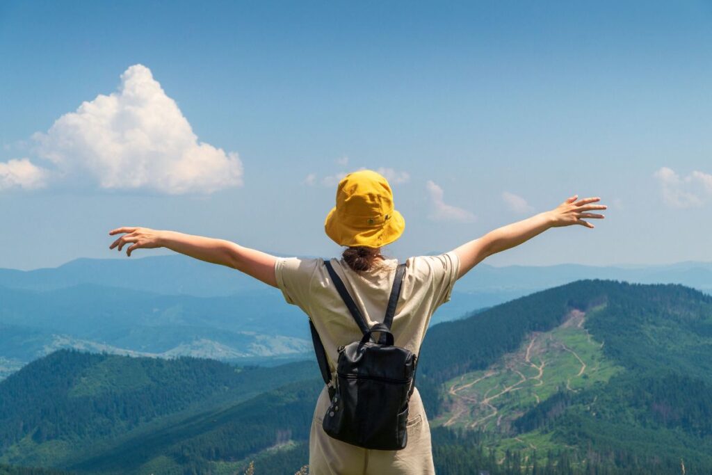 How to Save Money While Traveling Abroad