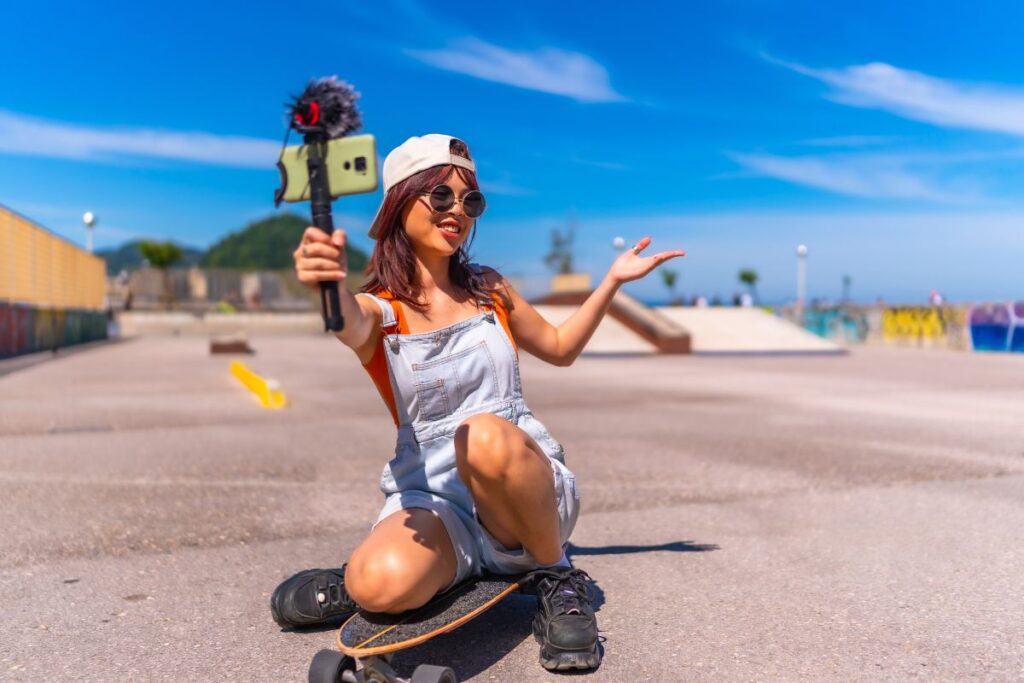 How Social Media Influences Public Opinion